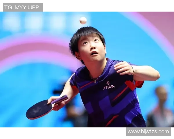 孙颖莎人气火爆!4-0刘炜珊看台连连喝彩 喝水擦汗一幕被赞超心爱 孙颖莎人气火爆!4-0刘炜珊看台连连喝彩 喝水擦汗一幕被赞超心爱